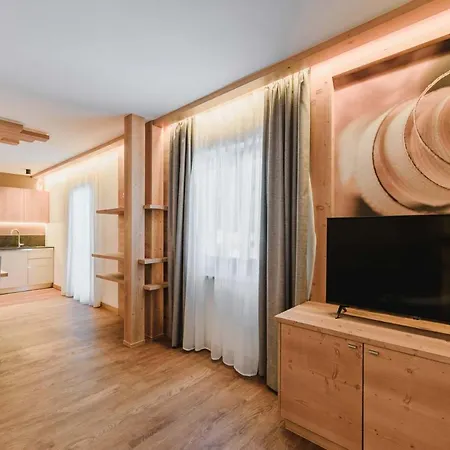 Cesa Edelweiss Living & * Campitello di Fassa