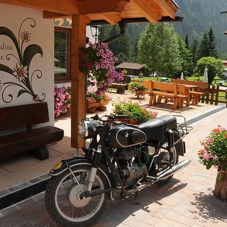 Cesa Edelweiss Living & * Campitello di Fassa