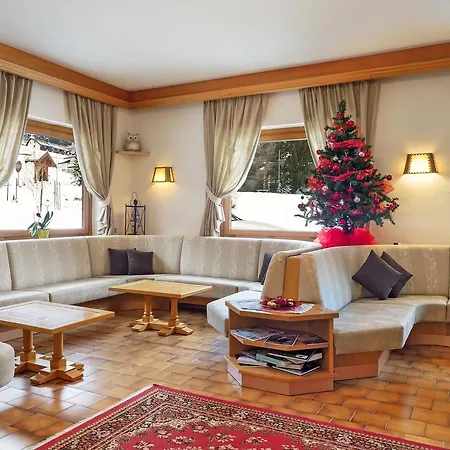 Cesa Edelweiss Living & *