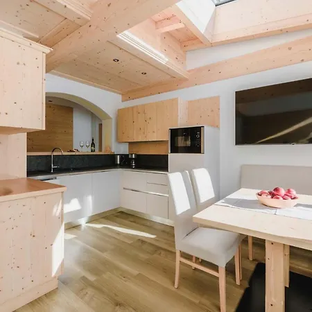 Cesa Edelweiss Living & *