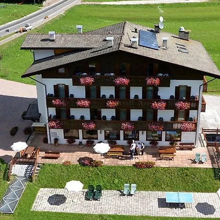 Cesa Edelweiss Living & *