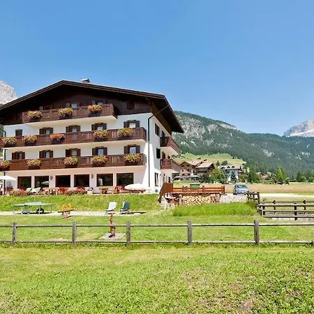 Cesa Edelweiss Living & * Campitello di Fassa